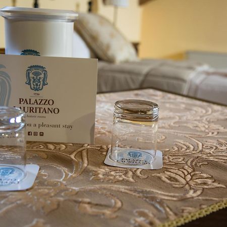ホテル Palazzo Lauritano アジェーロラ 部屋 写真