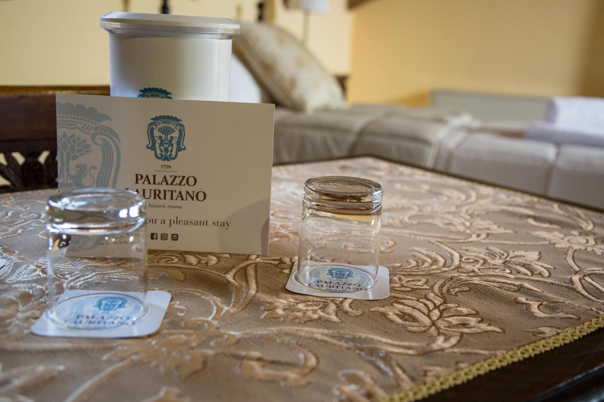 ホテル Palazzo Lauritano アジェーロラ 部屋 写真