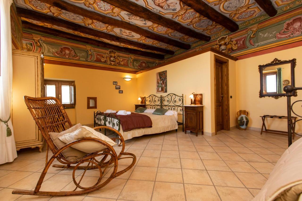 ホテル Palazzo Lauritano アジェーロラ エクステリア 写真